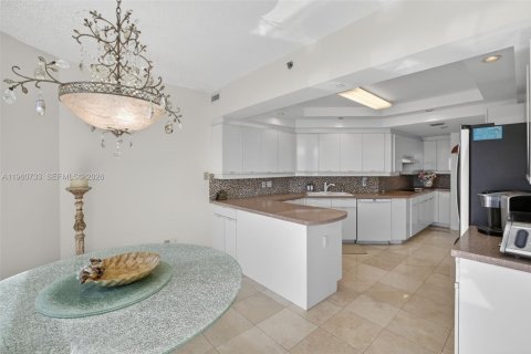 Купить кондоминиум в Авентура, Флорида 3 спальни, 244.33м2, № 2024599 - фото 29