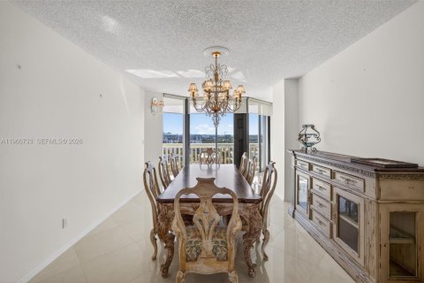 Купить кондоминиум в Авентура, Флорида 3 спальни, 244.33м2, № 2024599 - фото 23