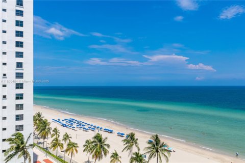 Copropriété à louer à Hollywood, Floride: 1 chambre, 69.21 m2 № 2039744 - photo 16