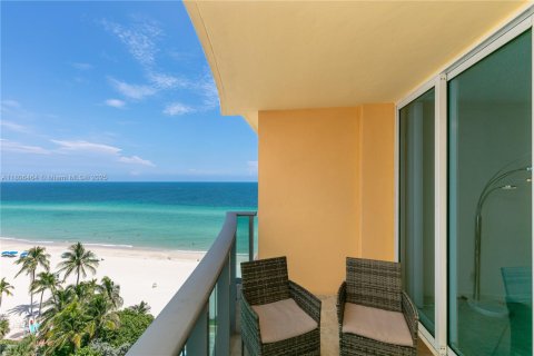 Copropriété à louer à Hollywood, Floride: 1 chambre, 69.21 m2 № 2039744 - photo 5