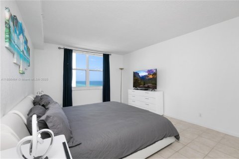 Copropriété à louer à Hollywood, Floride: 1 chambre, 69.21 m2 № 2039744 - photo 9