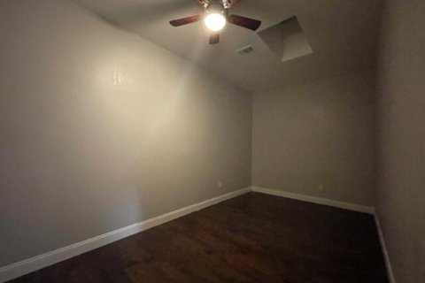 Touwnhouse à louer à Okeechobee, Floride: 3 chambres, 157.93 m2 № 2271374 - photo 7