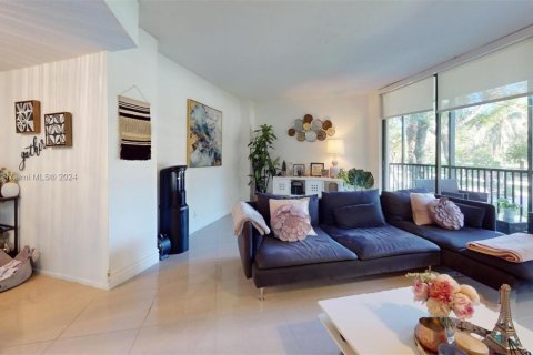 Copropriété à vendre à Aventura, Floride: 2 chambres, 100.61 m2 № 1239785 - photo 2