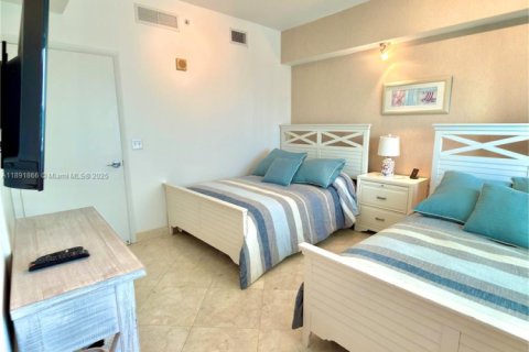 Condo in Aventura, Florida, 3 bedrooms  № 2015465 - photo 30