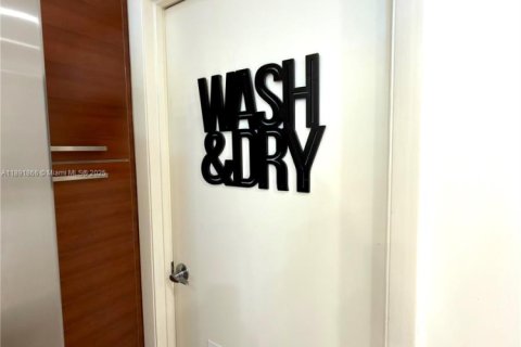 Condo in Aventura, Florida, 3 bedrooms  № 2015465 - photo 19