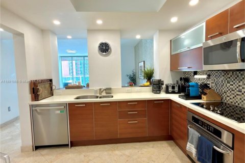 Condo in Aventura, Florida, 3 bedrooms  № 2015465 - photo 16