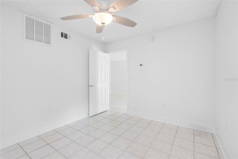Condominio en venta en Saint Pete Beach, Florida, 1 dormitorio, 43.66 m2 № 2148846 - foto 21