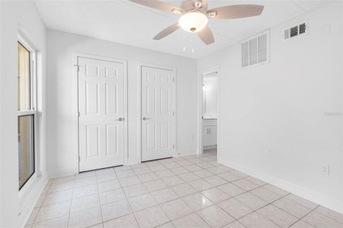 Condominio en venta en Saint Pete Beach, Florida, 1 dormitorio, 43.66 m2 № 2148846 - foto 18