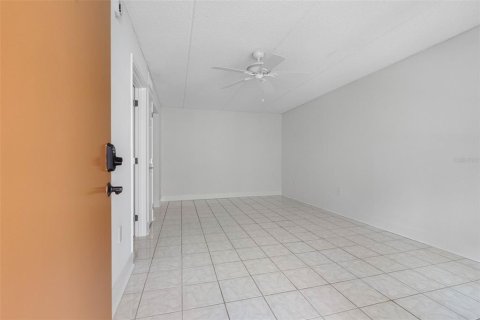 Condominio en venta en Saint Pete Beach, Florida, 1 dormitorio, 43.66 m2 № 2148846 - foto 7