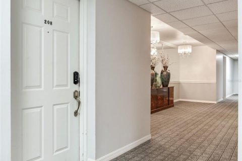 Condo in Clearwater, Florida, 2 bedrooms  № 1666818 - photo 9