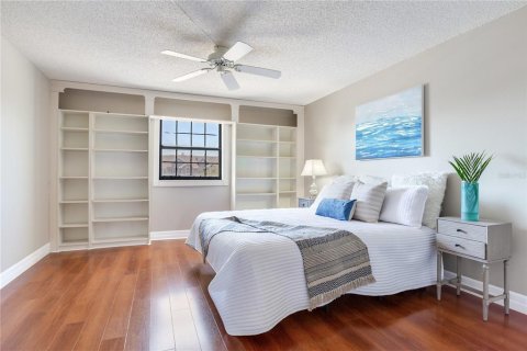 Condo in Clearwater, Florida, 2 bedrooms  № 1666818 - photo 25