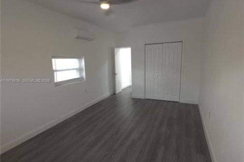 Villa ou maison à louer à Hollywood, Floride: 3 chambres, 135.54 m2 № 2046335 - photo 20