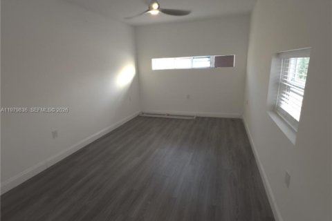 Villa ou maison à louer à Hollywood, Floride: 3 chambres, 135.54 m2 № 2046335 - photo 21