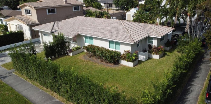 Villa ou maison à Hollywood, Floride 3 chambres, 135.54 m2 № 2046335