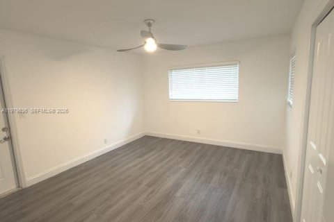 Villa ou maison à louer à Hollywood, Floride: 3 chambres, 135.54 m2 № 2046335 - photo 28