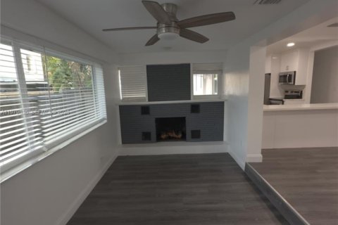 Villa ou maison à louer à Hollywood, Floride: 3 chambres, 135.54 m2 № 2046335 - photo 18