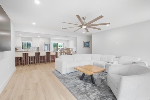 Villa ou maison à vendre à Fort Lauderdale, Floride: 4 chambres, 248.42 m2 № 2387930 - photo 9