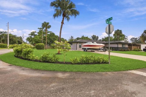 Villa ou maison à vendre à Fort Lauderdale, Floride: 4 chambres, 248.42 m2 № 2387930 - photo 6