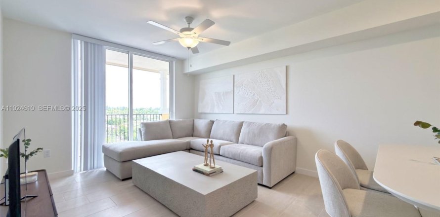 Appartement à Sweetwater, Floride 1 chambre, 479.75 m2 № 1983837