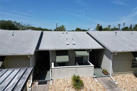 Condo in New Port Richey, Florida, 2 bedrooms  № 2223087 - photo 17