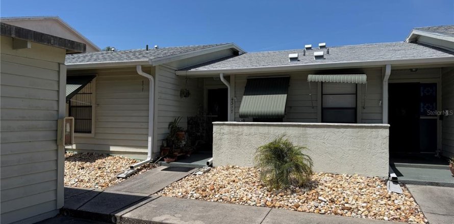 Condo in New Port Richey, Florida, 2 bedrooms  № 2223087
