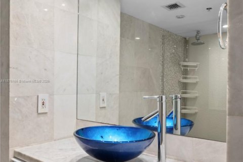 Купить кондоминиум в Майами-Бич, Флорида 1 спальня, 67.45м2, № 1921300 - фото 14