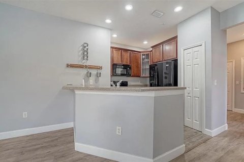 Condominio en alquiler en Sarasota, Florida, 3 dormitorios, 131.64 m2 № 1866328 - foto 7