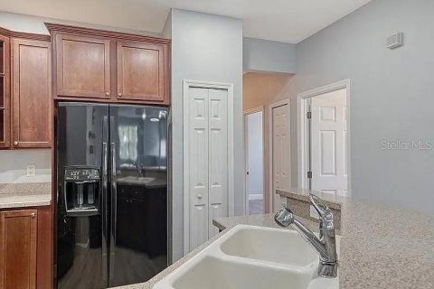 Condominio en alquiler en Sarasota, Florida, 3 dormitorios, 131.64 m2 № 1866328 - foto 5