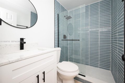 Casa en alquiler en Fort Lauderdale, Florida, 2 dormitorios, 83.61 m2 № 1992921 - foto 16