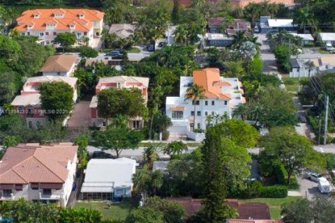 Casa en alquiler en Fort Lauderdale, Florida, 2 dormitorios, 83.61 m2 № 1992921 - foto 21