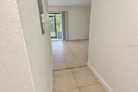 Appartement à louer à Orlando, Floride: 2 chambres, 90.67 m2 № 2430889 - photo 10