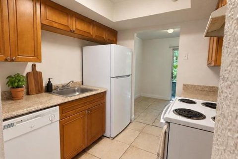 Appartement à louer à Orlando, Floride: 2 chambres, 90.67 m2 № 2430889 - photo 2