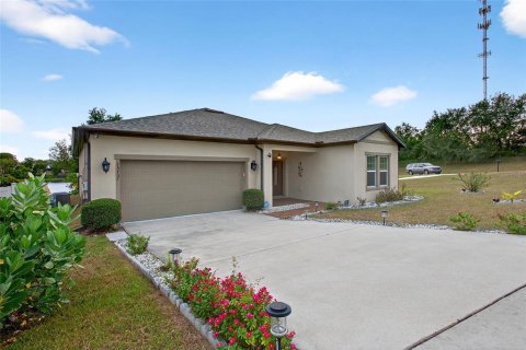 House in Mascotte, Florida 3 bedrooms, 159.05 sq.m. № 1855922 - photo 8