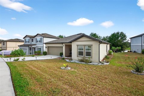 House in Mascotte, Florida 3 bedrooms, 159.05 sq.m. № 1855922 - photo 7