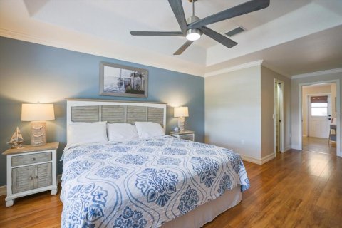 House in Port Charlotte, Florida 3 bedrooms, 172.98 sq.m. № 2208261 - photo 22