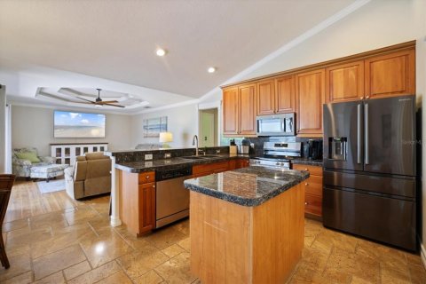 House in Port Charlotte, Florida 3 bedrooms, 172.98 sq.m. № 2208261 - photo 15