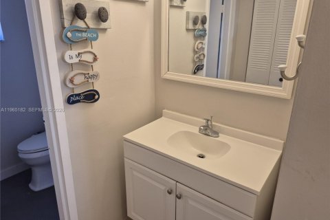 Condominio en venta en Miami, Florida, 2 dormitorios, 105.44 m2 № 2027163 - foto 4