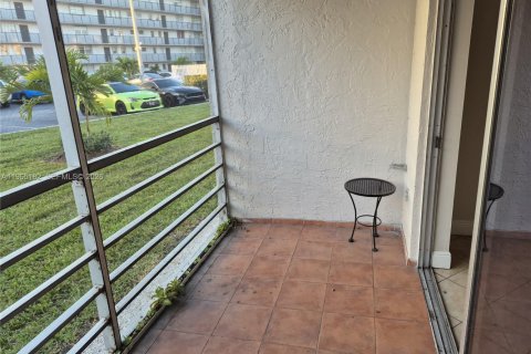 Condominio en venta en Miami, Florida, 2 dormitorios, 105.44 m2 № 2027163 - foto 12