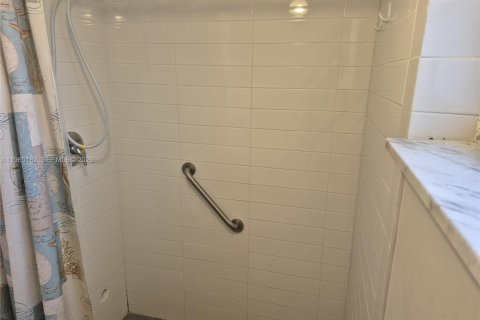 Condominio en venta en Miami, Florida, 2 dormitorios, 105.44 m2 № 2027163 - foto 6