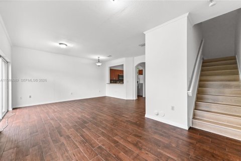 Touwnhouse à louer à Miramar, Floride: 3 chambres, 143.91 m2 № 2047638 - photo 15