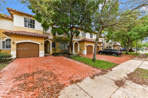 Touwnhouse à louer à Miramar, Floride: 3 chambres, 143.91 m2 № 2047638 - photo 3