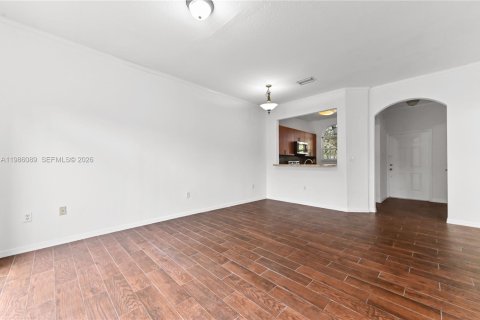 Touwnhouse à louer à Miramar, Floride: 3 chambres, 143.91 m2 № 2047638 - photo 14