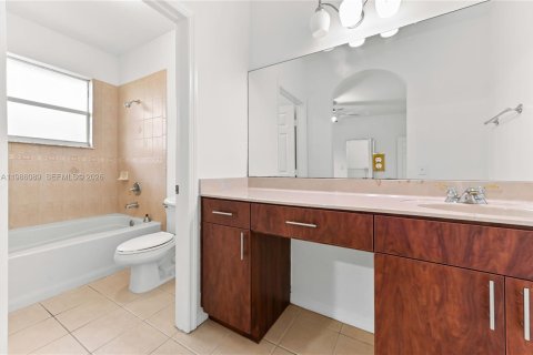 Touwnhouse à louer à Miramar, Floride: 3 chambres, 143.91 m2 № 2047638 - photo 28