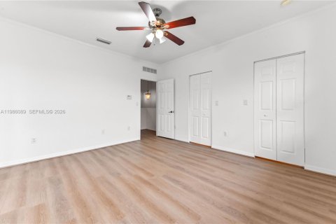 Touwnhouse à louer à Miramar, Floride: 3 chambres, 143.91 m2 № 2047638 - photo 25