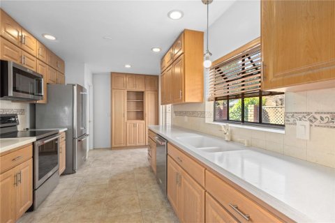 Condo in Bradenton, Florida, 3 bedrooms  № 1673603 - photo 18