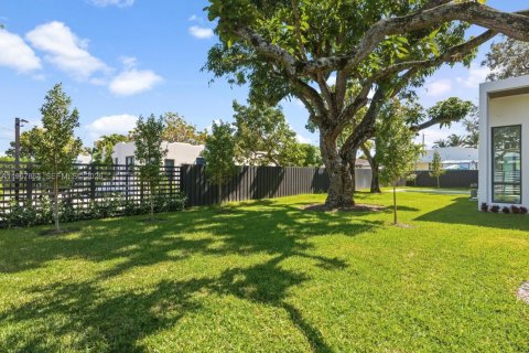 Купить виллу или дом в Майами, Флорида 5 спален, № 2029591 - фото 5