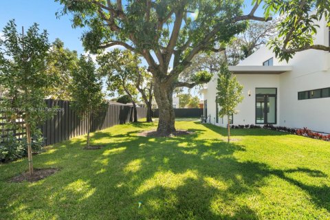 Купить виллу или дом в Майами, Флорида 5 спален, № 2029591 - фото 6