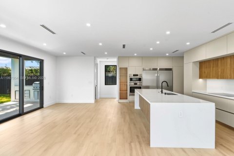 Купить виллу или дом в Майами, Флорида 5 спален, № 2029591 - фото 23