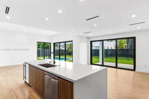 Купить виллу или дом в Майами, Флорида 5 спален, № 2029591 - фото 26