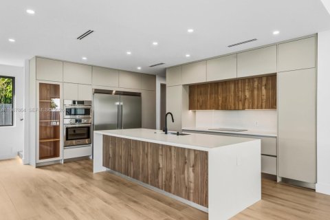 Купить виллу или дом в Майами, Флорида 5 спален, № 2029591 - фото 30